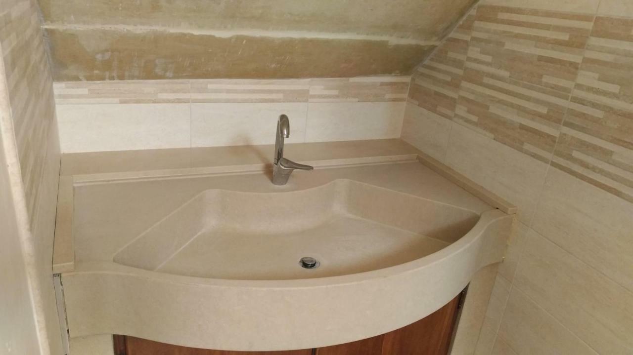 La Terrazza Sul Castello Apartman Palmariggi Kültér fotó